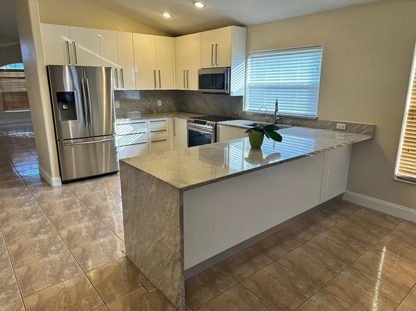 3000 Red Ruby Ct, Orlando, FL 32837