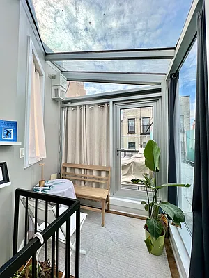 Rented by Safdie Realty Group | media 7