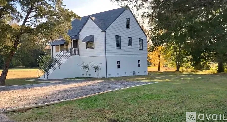 4 bed, 1350 sqft, $1,650 — Photo 4