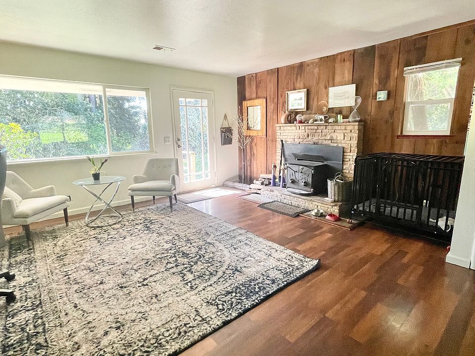 1st image of 500 Hudson Ln #3
