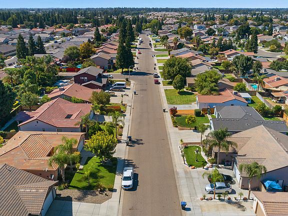 3rd image of 2029 E Monte Verde Avenue