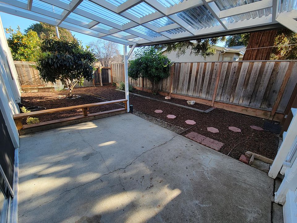 1st image of 34875 Peco St #2