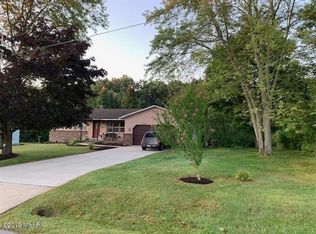8484 Garbow Dr SE, Alto, MI 49302