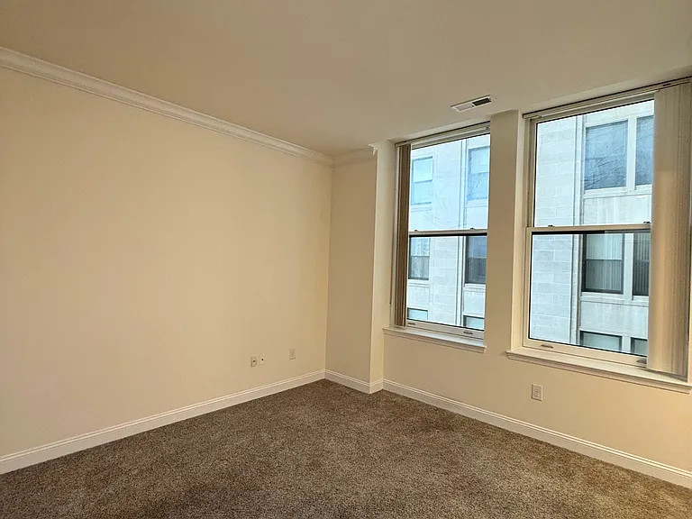 Standard — Photo 27