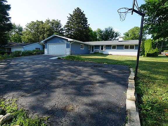 2nd image of 28W345 Behrs Circle Dr S
