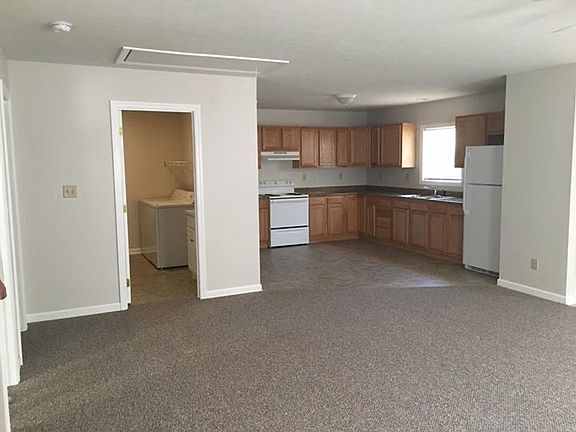 2nd image of 654 Hillwood Dr