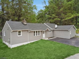 223 Waconia Rd, Highland Lakes, NJ 07422