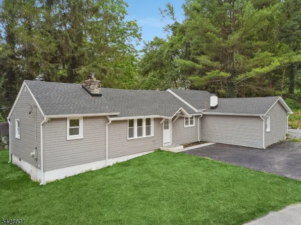 223 Waconia Rd, Vernon Twp., NJ 07422