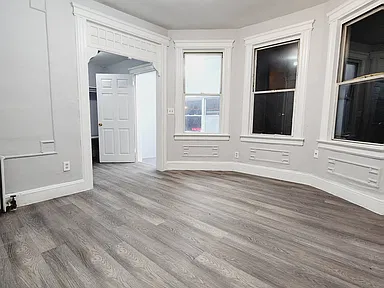 1086 Bond St #2 — photo 2 of 6
