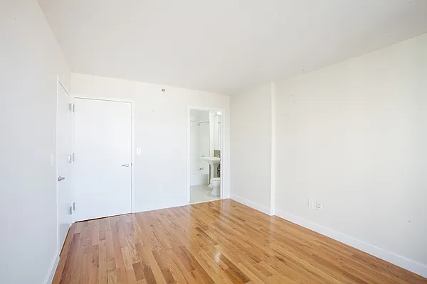 Rented by Stonehenge NYC LLC | media 47