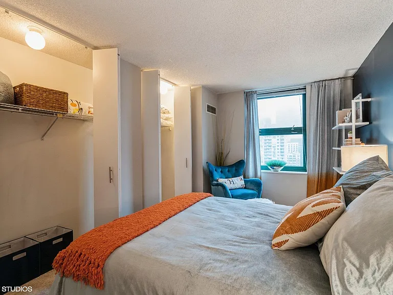 70 W Huron St #1306 — Photo 12