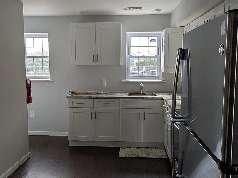 204 Cherry St #2 — Photo 7