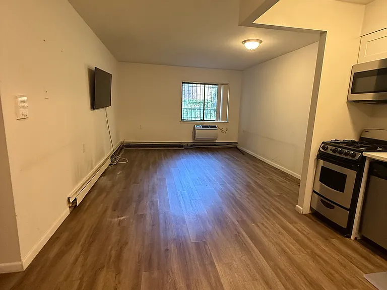 30-25 31st St #1B — Photo 2