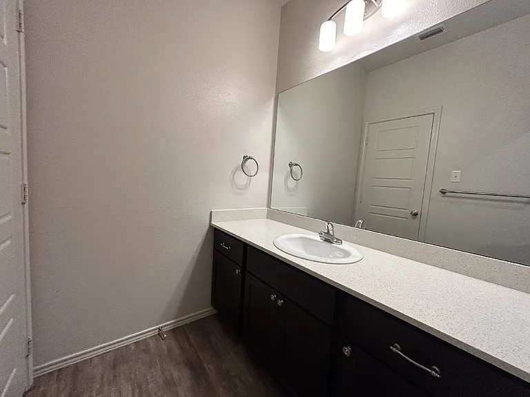 11620 Evanston Ave — Photo 9