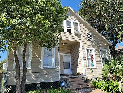 3rd image of 828 Avenue J