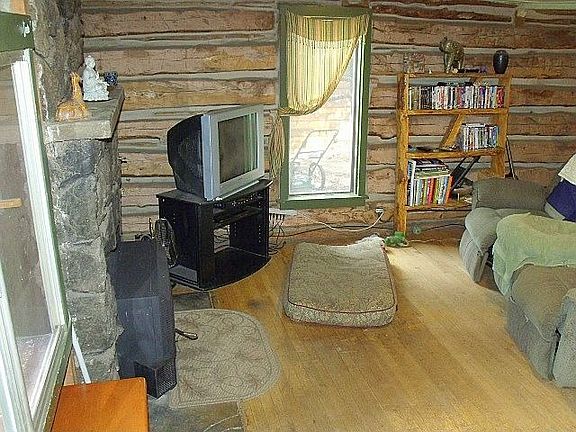 living room, FP to the left