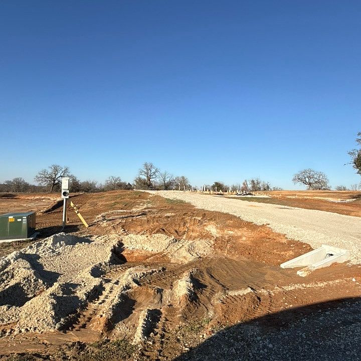 2nd image of 209 Oak Grove Way