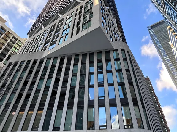 238 SE Simcoe St, Toronto, ON