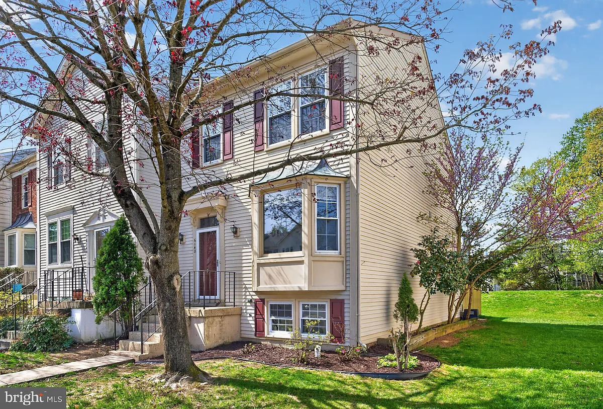 Building Photo - 6142 Joust Ln