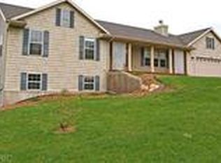 5378 Thirteen Mile Rd NE, Rockford, MI 49341