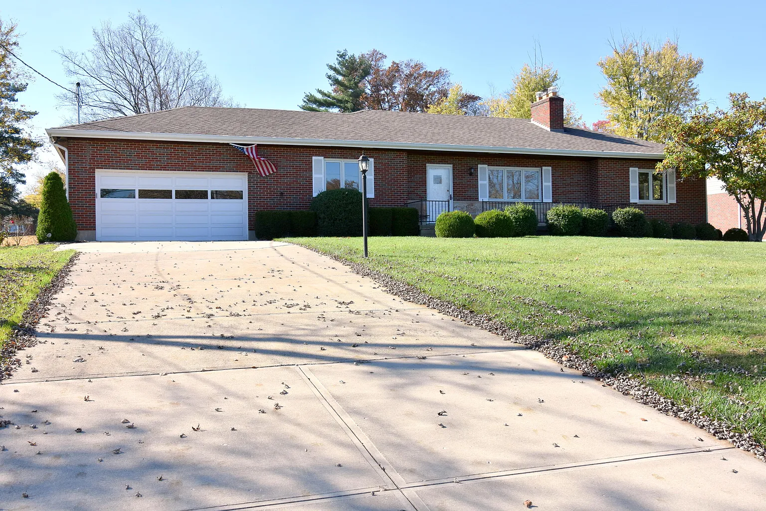 937 Collins Rd photo 1