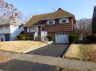 90 Beverly Rd, Bloomfield, NJ 07003