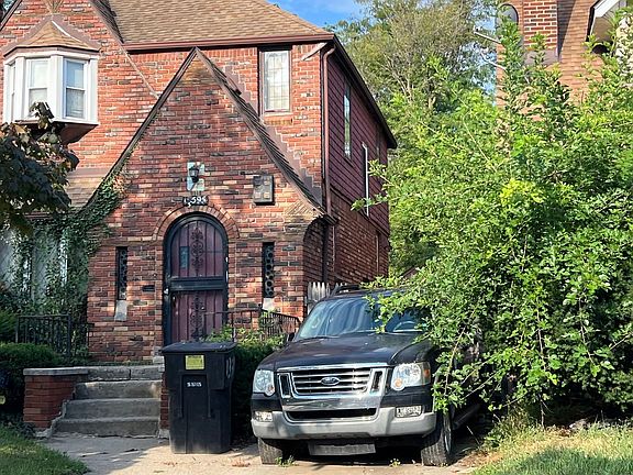 2nd image of 13595 Indiana St