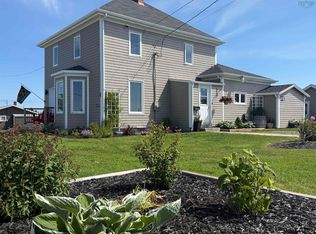 10194 Highway 1, Saulnierville, NS B0W 2Z0