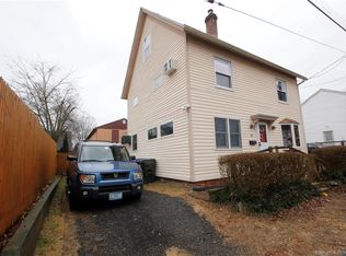 10 9th St, Norwich, CT 06360