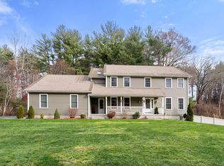 901 Shaker Rd, Westfield, MA 01085