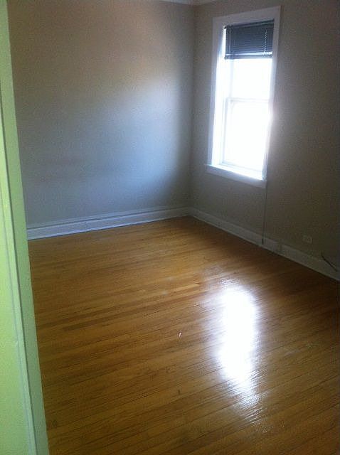 2nd image of 5326 N Kimball Ave APT 2W