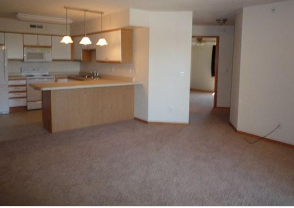 2nd image of 2875 Coral Ct APT 202