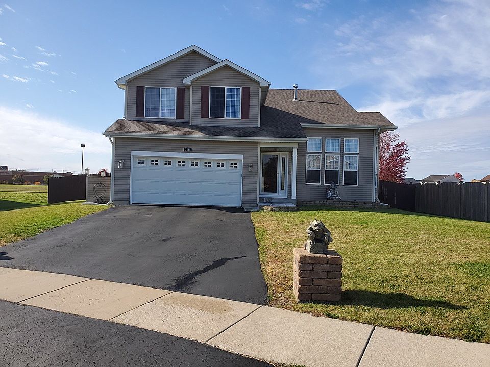 1st image of 2405 Red Oak Ct