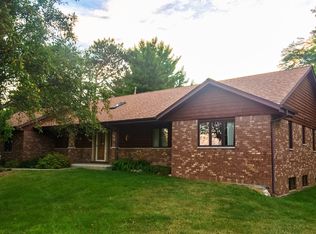 W220S7625 Crowbar Dr, Muskego, WI 53150