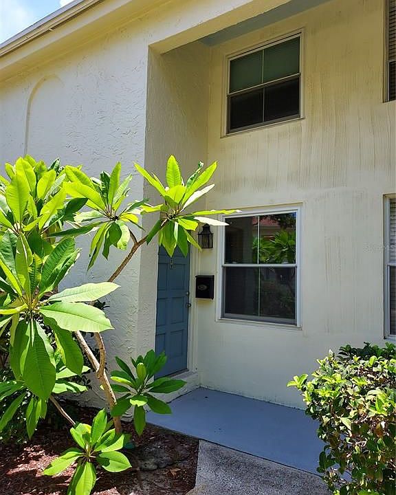 1st image of 4508 La Carmen Ct