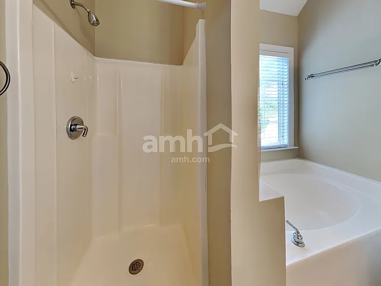 56 Locket Dr — Photo 15