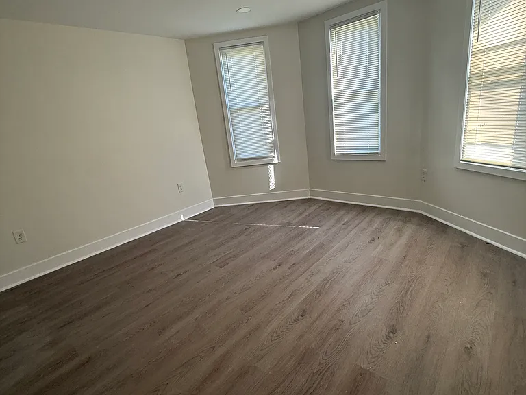808 Winston Ave — Photo 25