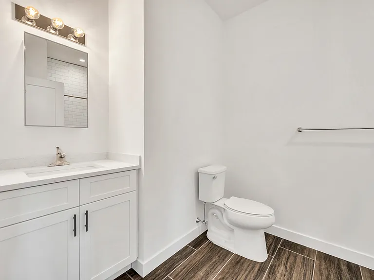 140 S Clinton Ave #C1 — Photo 4