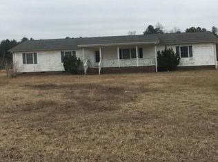 527 Round Swamp Rd, Loris, SC 29569