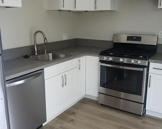 4th image of 927 Maltman Ave
