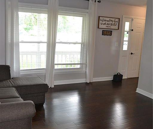 5th image of 50 Paradise Ct
