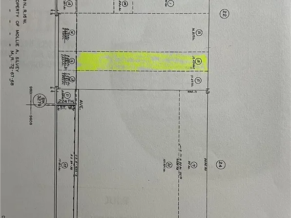 224 Vic Ave #C15, Lancaster, CA 93535