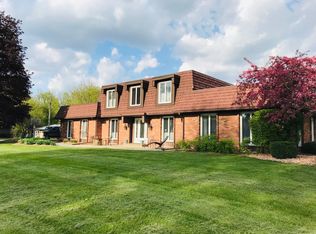 1927 Wildwood Dr, Hillsdale, MI 49242