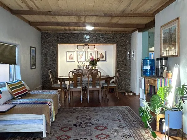 945 Agua Fria St APT B, Santa Fe, NM 87501