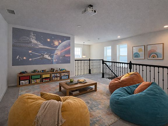 Open and Comfortable Loft in Central Florida House