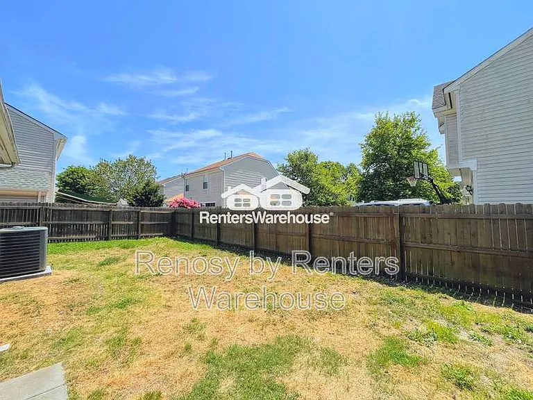617 Lord Nelson Ct — Photo 34