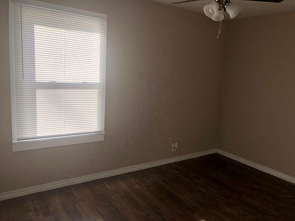 4th image of 133 N Ohio St