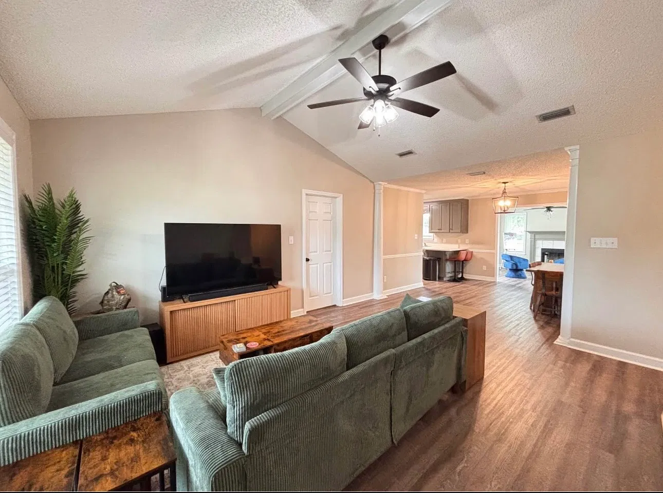 3 bed, 1602 sqft, $600 — Photo 3
