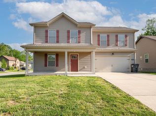 529 Sourwood Dr, Clarksville, TN 37042