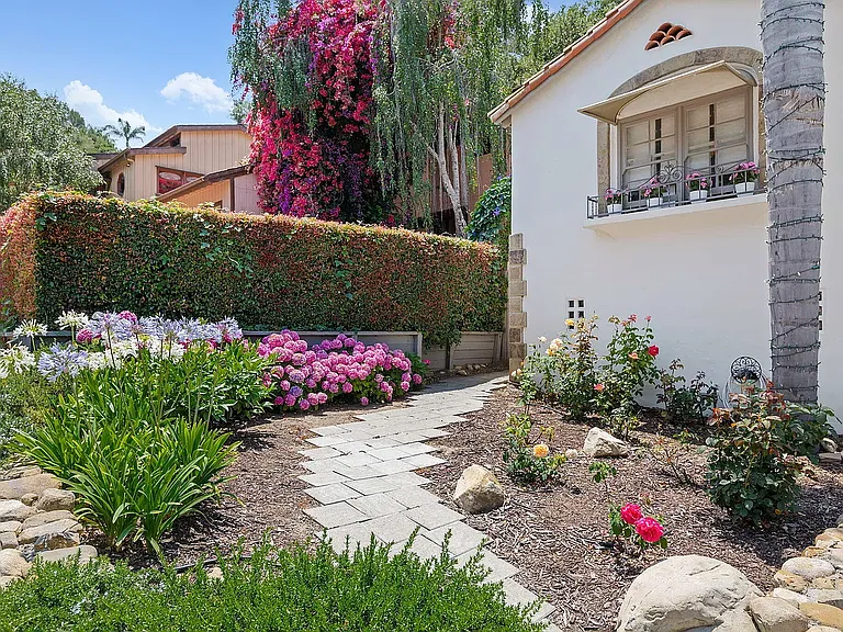 1212 W Micheltorena St — Photo 23